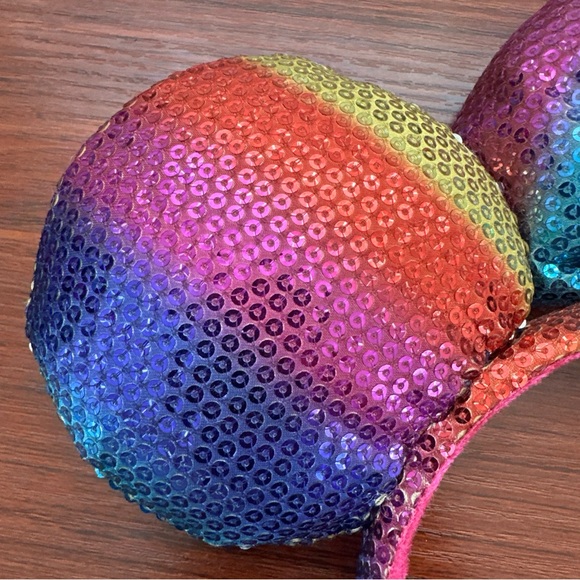 DISNEY PARKS RAINBOW SEQUIN MINNIE MOUSE MICKEY EARS - Picture 7 of 10
